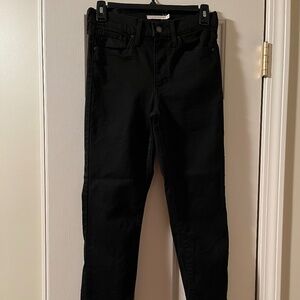 Levi’s Size 6 Skinny Fit Crop Black Jeans